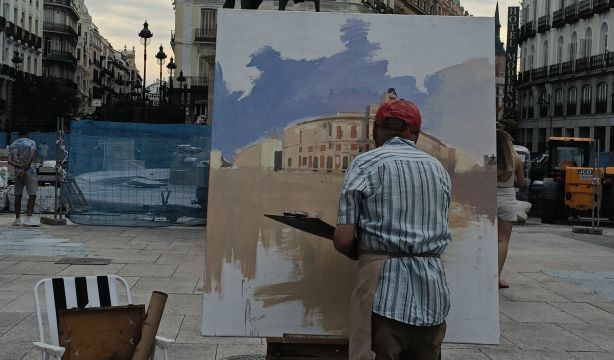 Antonio López vuelve a pintar en la Puerta del Sol
