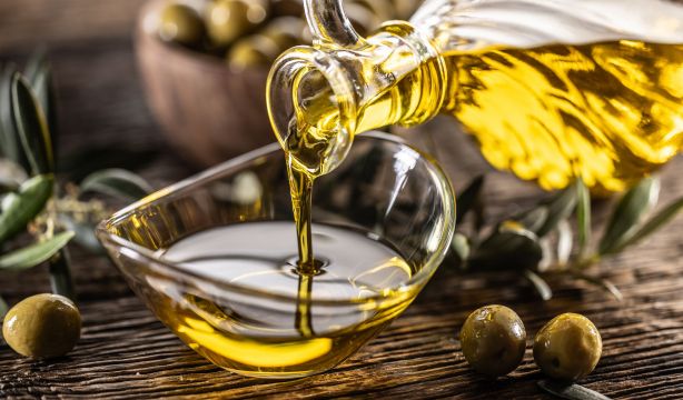 Por las nubes: el precio del aceite de oliva aumenta un 35% en un año