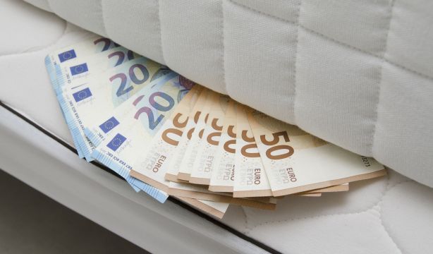 La cantidad máxima de dinero en efectivo que el Banco de España recomienda guardar en casa