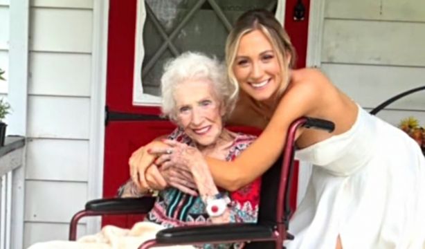 VÍDEO: La conmovedora sorpresa de una joven a su abuela en el día de su boda. Foto: TikTok