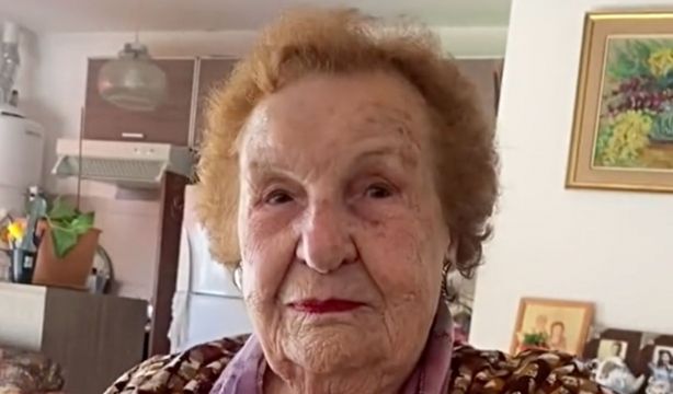 Homenajea la vida de su abuela compartiendo sus historias a través de las redes sociales. Foto: TikTok