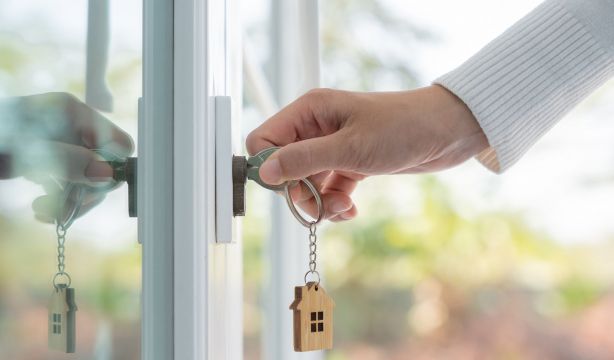 El precio del alquiler por fin se modera: sufre su menor alza interanual desde septiembre de 2022