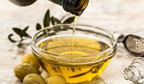 Los consejos de un nutricionista para ahorrar aceite de oliva