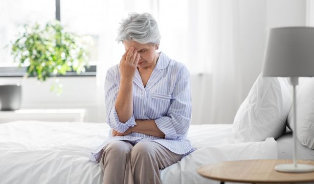 Rompiendo mitos sobre la terapia hormonal para la menopausia: ni es 'antiedad', ni es peligrosa