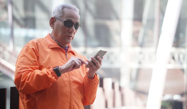 Europa obligará a los bancos a ofrecer transferencias inmediatas sin coste añadido. Foto: Bigstock