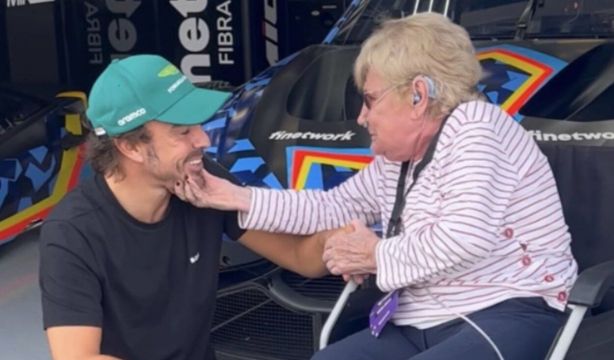 Una historia con final feliz: Paqui cumple su sueño y conoce a Fernando Alonso 