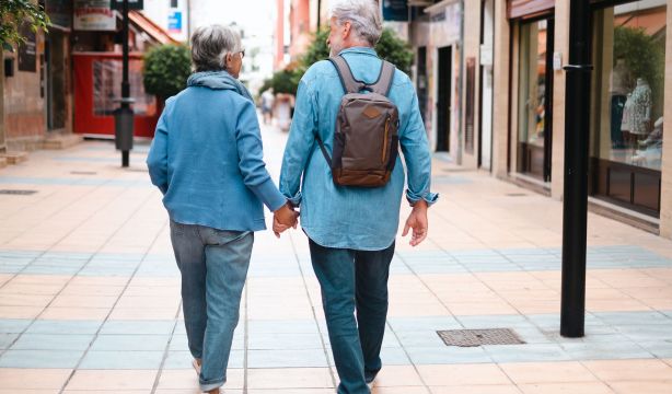 Demuestran científicamente el número de pasos que hay que dar al día para mejorar la salud