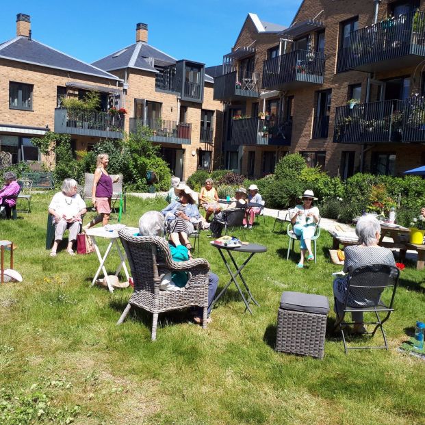 Así es el primer cohousing sénior en Reino Unido, formado por mujeres mayores de 50 años. Foto: Redes Sociales