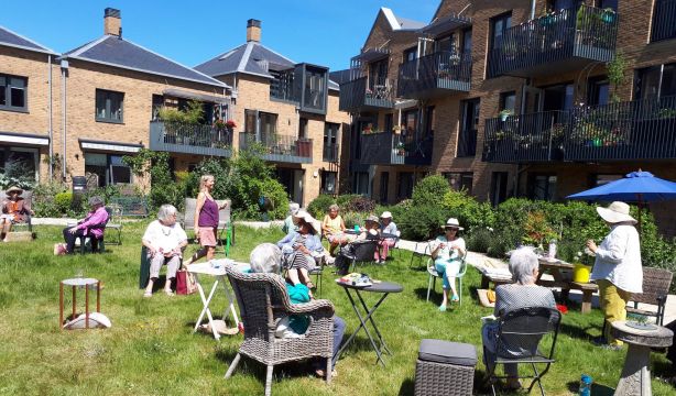 Así es el primer cohousing sénior en Reino Unido, formado por mujeres mayores de 50 años. Foto: Redes Sociales