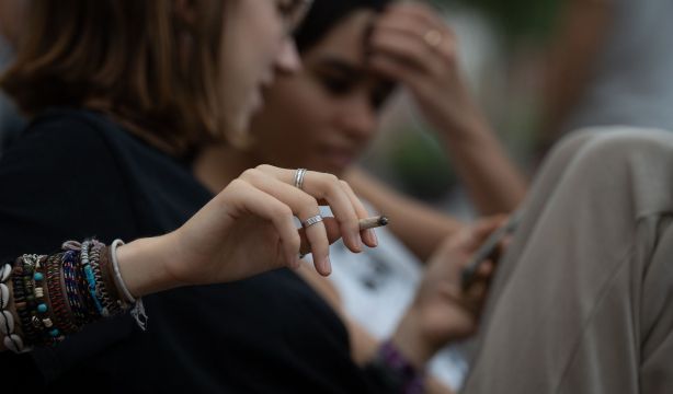 Dejar de fumar a cualquier edad aporta una calidad de vida más larga y mejor Foto: Europa Press