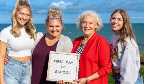 Tres generaciones de una familia estudiarán juntas en la universidad: "La edad no importa". Foto: Facebook