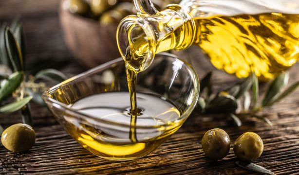 Los grumos blancos en el aceite de oliva no son señal de mal estado