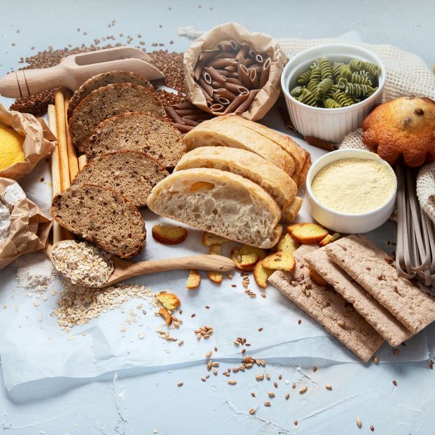 Las dietas bajas en carbohidratos sirven para controlar el peso a largo plazo, según Harvard (Bigstock)