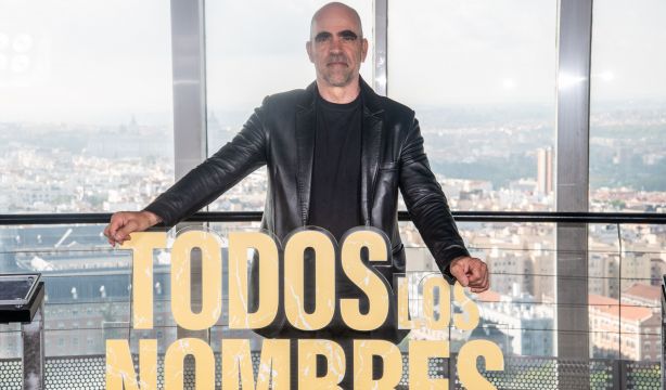 Luis Tosar: "Nos parece una cosa muy lejana, pero la amenaza de la inteligencia artificial es real"