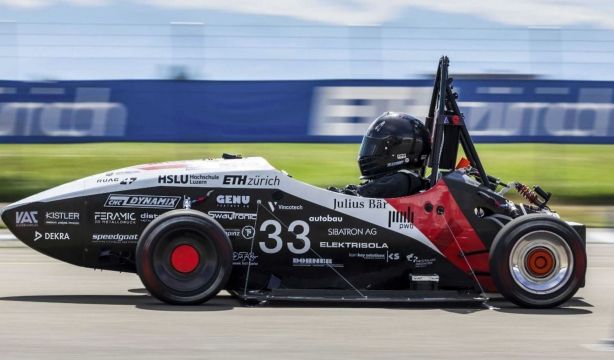 De cero a cien en menos de un segundo: logran un nuevo récord de aceleración