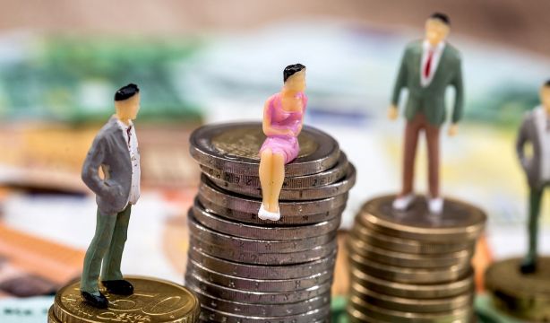 Pagar las pensiones futuras exige alargar la vida laboral y una jubilación flexible, dice Santalucía