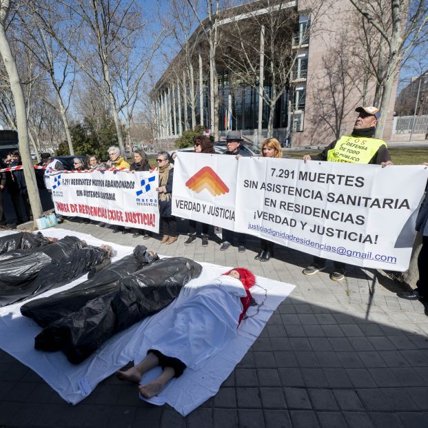 Marea de Residencias viaja a Bruselas para exigir "justicia" por las muertes durante la pandemia