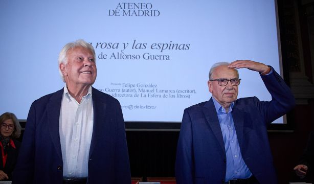 "Las momias en acción": ataques edadistas contra González y Guerra