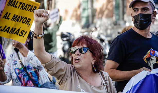 Edadismo y falta de visión de instituciones y empresas ningunean la revolución sénior