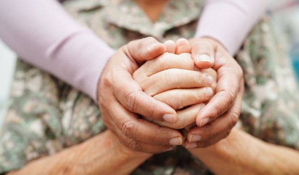 El programa 'Rural Care', que lleva atención personalizada al medio rural, ejemplo a seguir en la UE. Foto: Bigstock