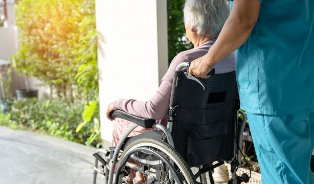 El CERMI pide al Gobierno y a las CCAA que regulen el copago en dependencia como tasa fiscal