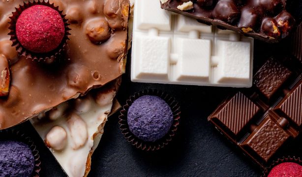 Los dos nuevos turrones de Mercadona para esta Navidad. Foto: Bigstock