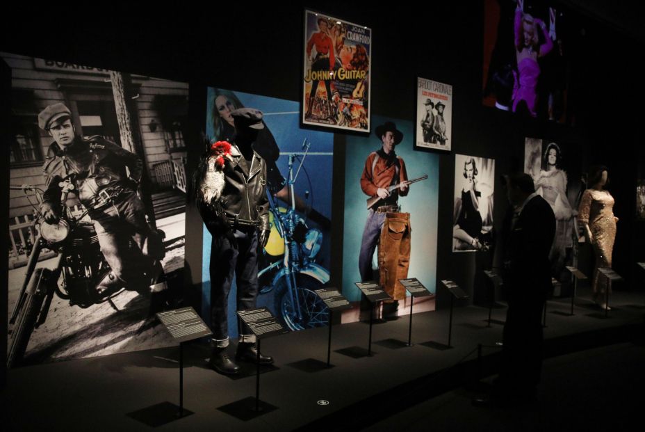 Jean Paul Gaultier hace de cicerone en una exposición sobre cine y moda