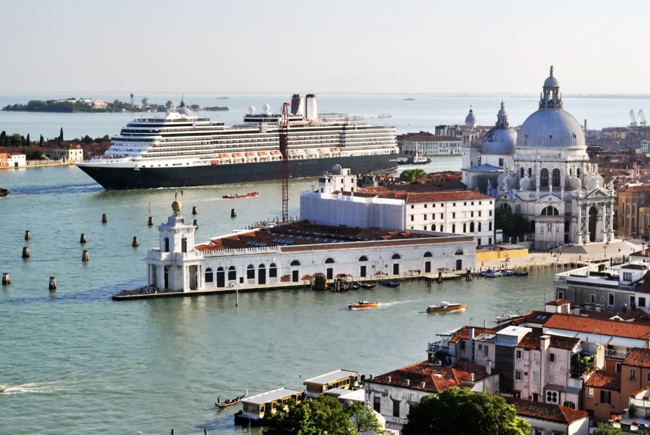 Disfruta de la ilusión de viajar con Crucero Fantástico de Viajes El Corte Inglés Disfruta de la ilusión de viajar con Crucero Fantástico de Viajes El Corte Inglés