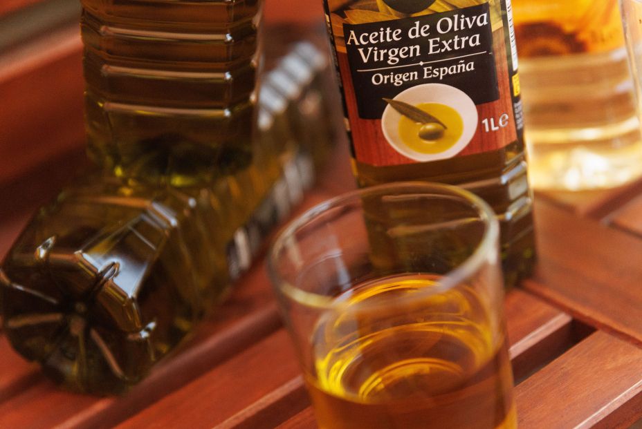 Aceite de oliva: subidas de precio de un 75% en un mes y diferencias del 56% entre supermercados Aceite de oliva: subidas de precio de un 75% en un mes y diferencias del 56% entre supermercados