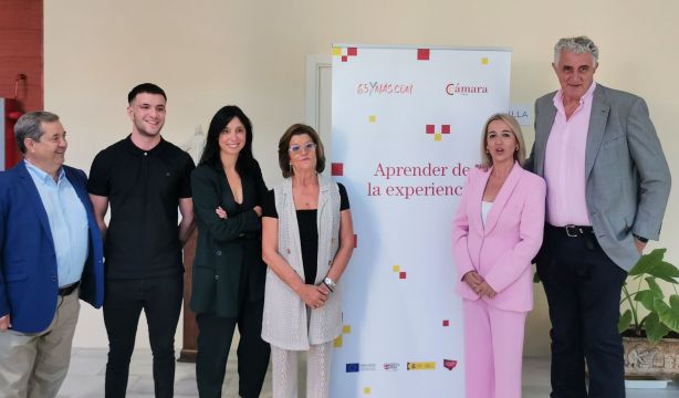 Romay: "No sólo los jóvenes están perdidos. Todos tenemos que trabajar juntos por un objetivo"