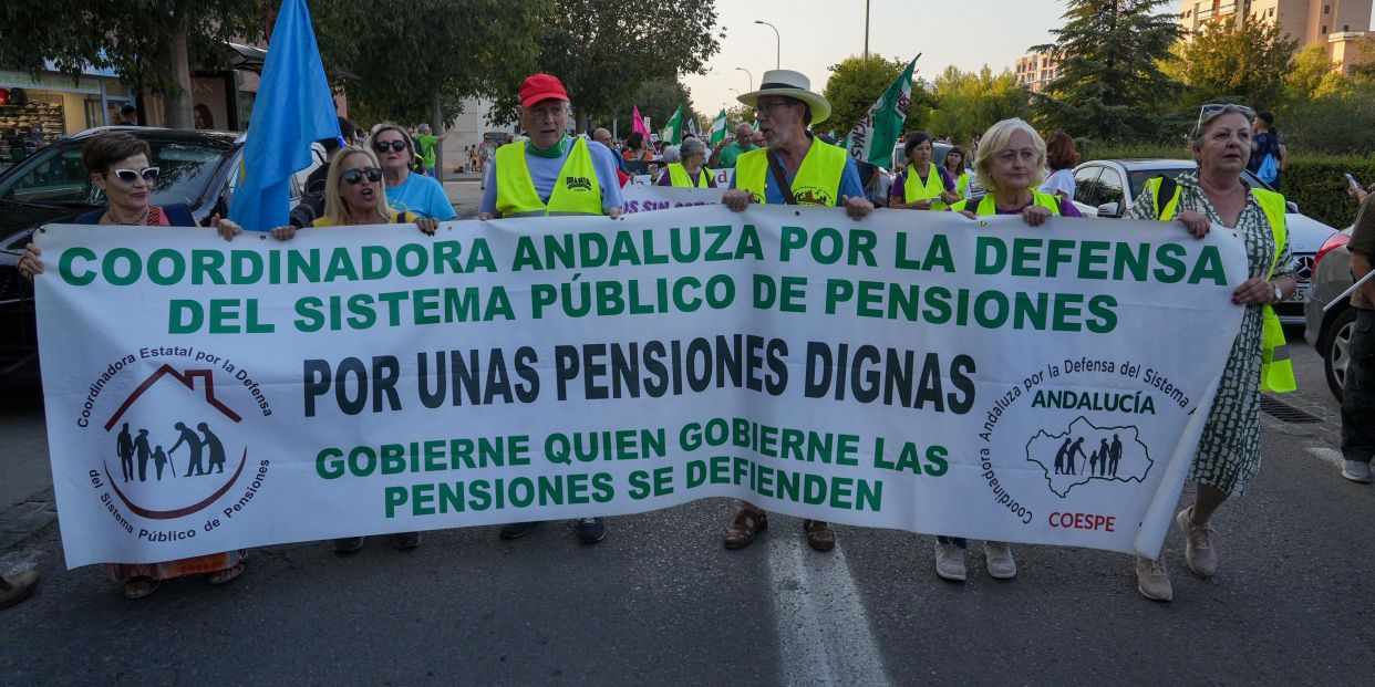 EuropaPress 5486368 manifestantes organizaciones integrantes llamada cumbre social granada