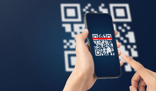 El cartel de la DGT para pedir cita previa que se ha hecho viral: "Que lo intente quien quiera"