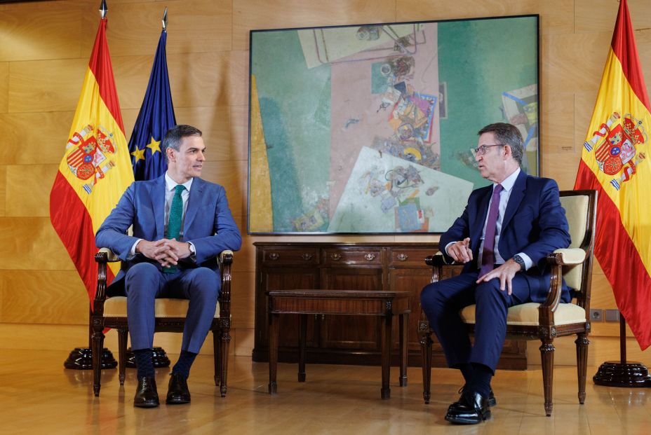 Feijóo asegura que ha visto a Sánchez con "absoluta seguridad" de que va a ser investido Feijóo asegura que ha visto a Sánchez con "absoluta seguridad" de que va a ser investido