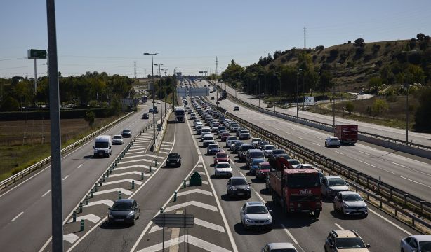 La DGT avisa: las peores horas para viajar en el puente del Pilar