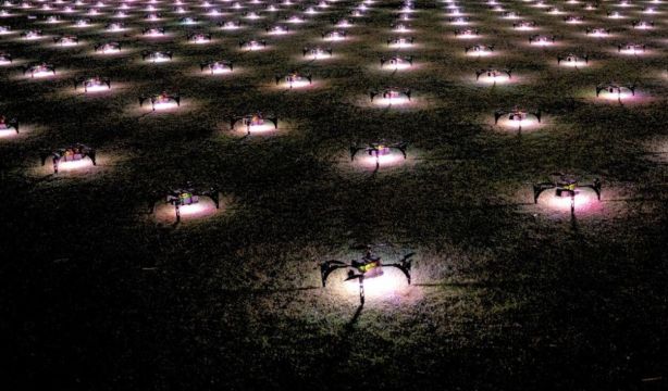 Un espectáculo de 300 drones iluminará este viernes el cielo de Madrid