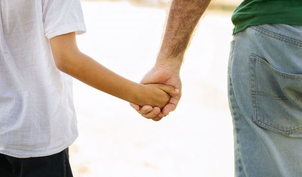 La conversación viral entre un niño y sus abuelos. Foto: Bigstock