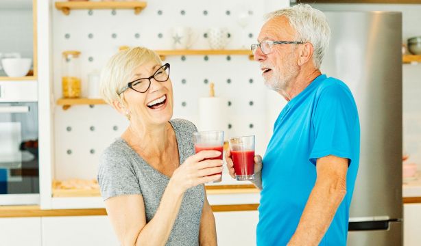 Un vaso diario de zumo de fruta puede reducir la presión arterial