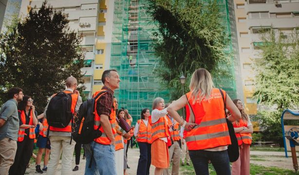 El drama de las viudas de Orcasitas: la Seguridad Social les reclama miles de euros por una ayuda