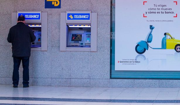 La banca sigue cerrando sucursales pese a su compromiso de mejorar la atención presencial: 500 menos. Foto: bigstock