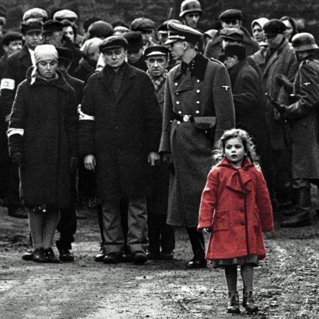 Escena de 'La Lista de Schindler' (1993) (Universal)