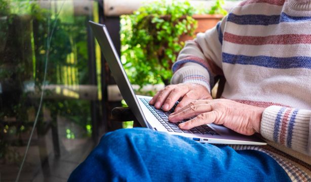 Una nueva plataforma formará a más de 78.000 personas en competencias digitales. Foto: Bigstock