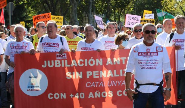 Carta a la directora: "Prejubilaciones pagadas con fondos públicos"