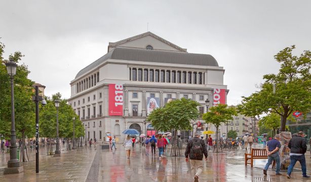 ¿Qué tiempo nos espera en noviembre? Más cálido de lo normal... y ¿muy lluvioso?