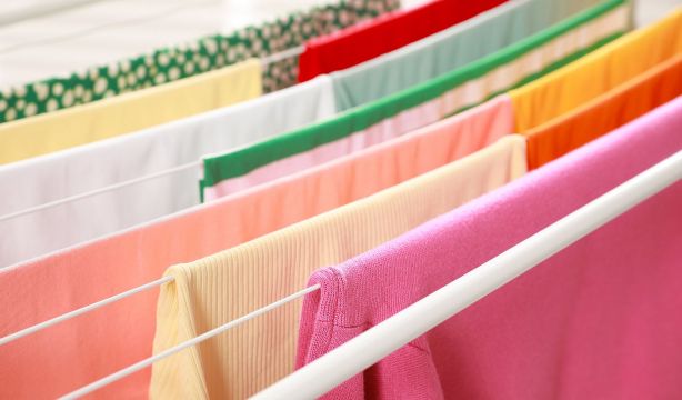 ¡Adiós a la ropa húmeda! Descubre el método noruego que la seca en minutos