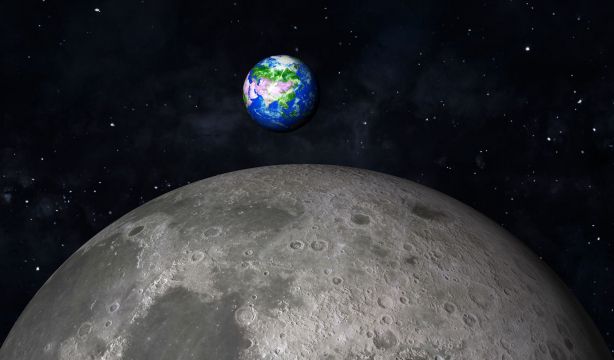 La NASA descubre evidencias de que hay una red de cuevas en la Luna