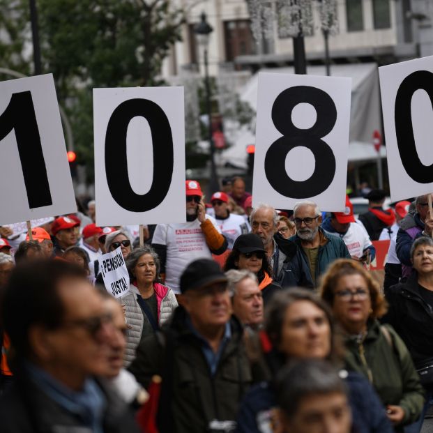 28-O: Pensionistas de toda España marchan en Madrid contra el "intento de privatizar las pensiones" 28-O: Pensionistas de toda España marchan en Madrid contra el "intento de privatizar las pensiones"