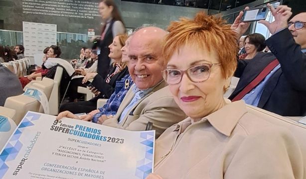 CEOMA gana uno de los Premios 'Supercuidadores' por su programa 'Desatar' Foto: CEOMA