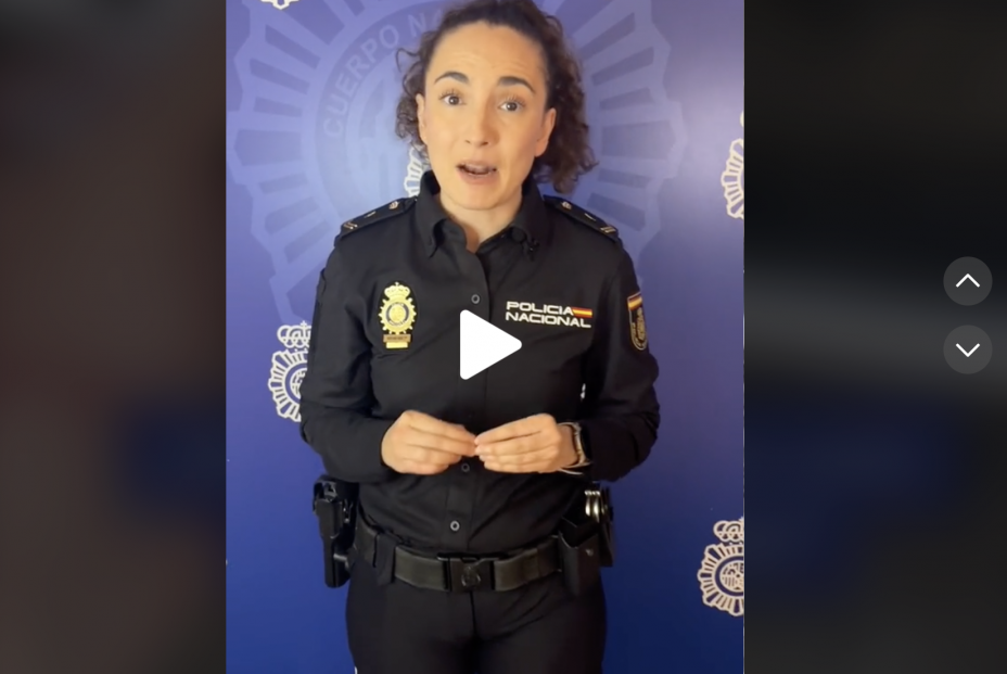 El objeto en la matrícula de tu coche por el que te pueden multar con 6.000 euros El objeto en la matrícula de tu coche por el que te pueden multar con 6.000 euros