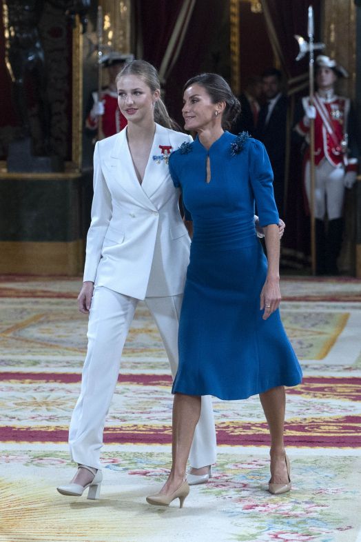 EuropaPress 5546303 princesa leonor reina letizia llegada besamanos previo almuerzo ocasion EuropaPress 5546303 princesa leonor reina letizia llegada besamanos previo almuerzo ocasion