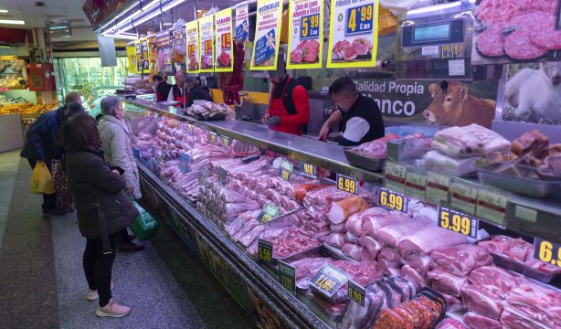 ¿Subirá el precio del pollo o la ternera por la nueva ley europea de bienestar animal?